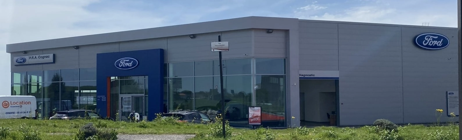 Bâtiment tertiaire – Concession Automobile – 1100 m2