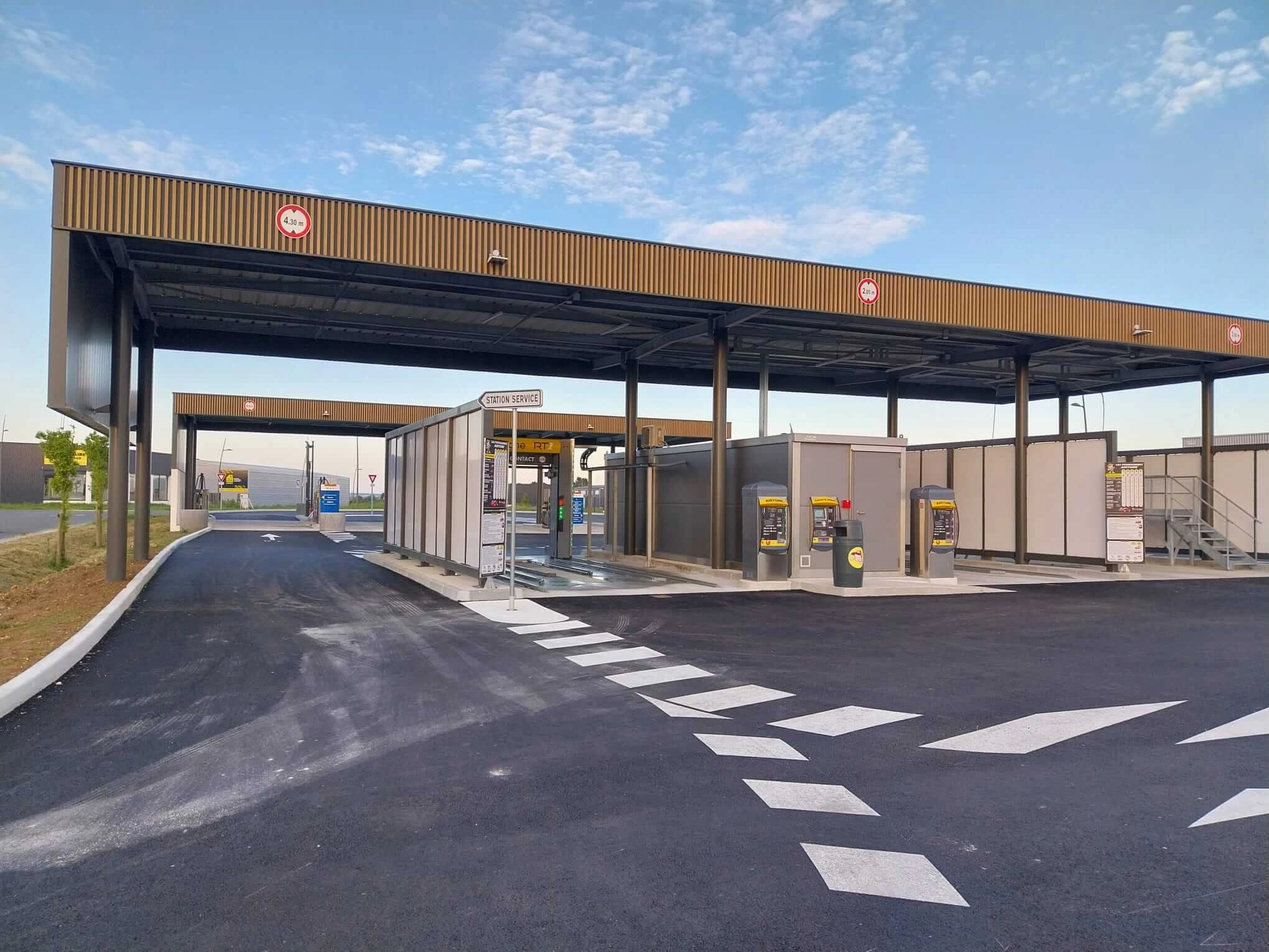 Station service et lavage – 500 m2