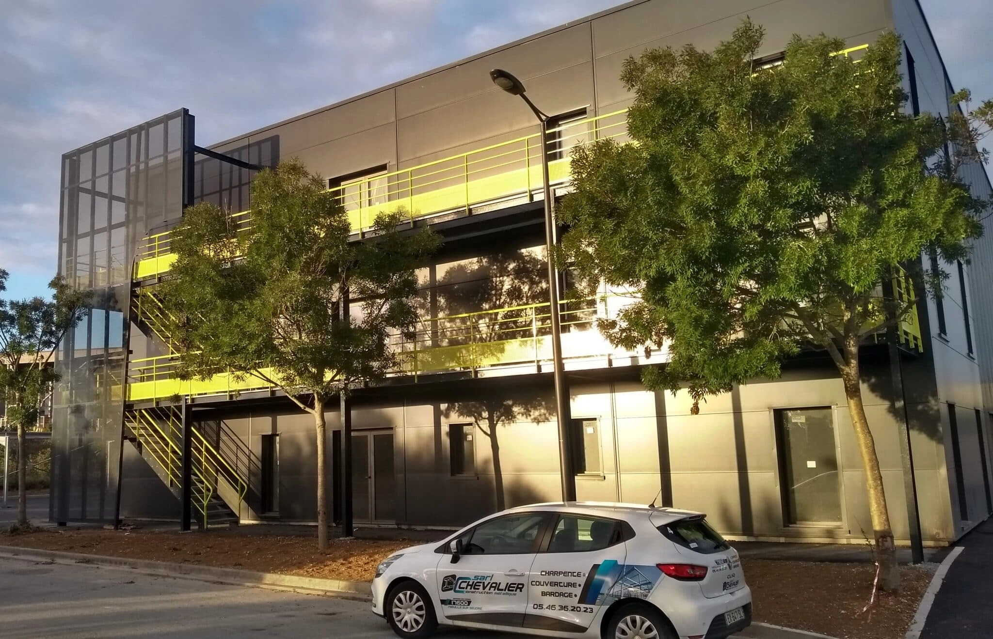 Plateforme logistique sur 3 niveaux – 1000 m2